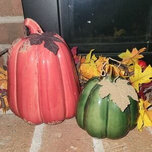 Ceramic Pumpkin Decor Set in Red and Green